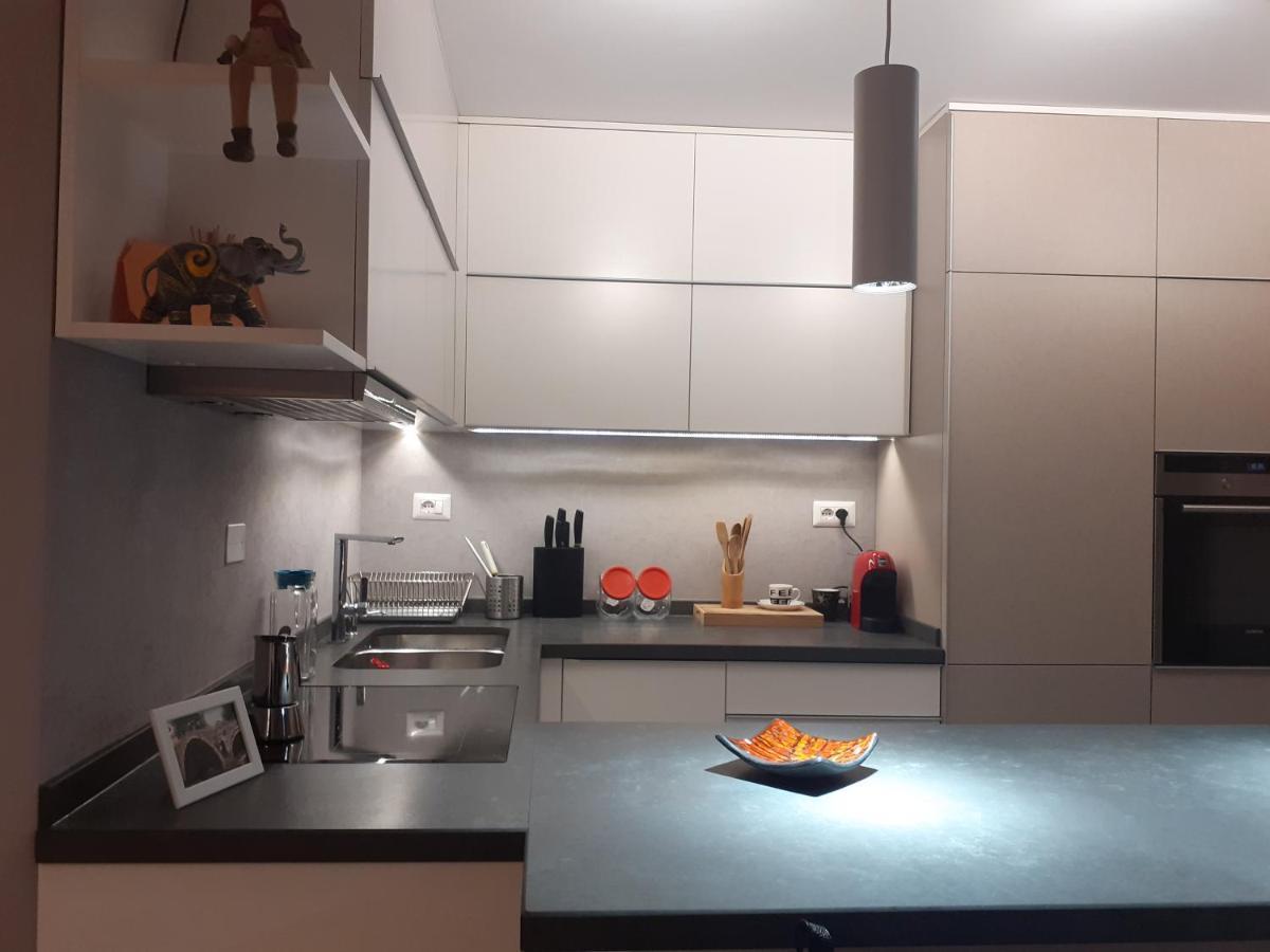 Lake View Apartment Tirana Exterior foto